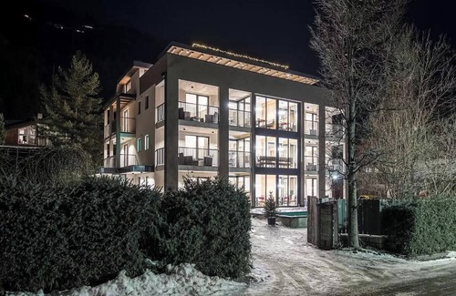 Sand in Taufers Apartment | Apartment 'Superior Xl- 0 Right' with Mountain View, Shared Pool and Wi-Fi