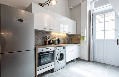 Villette Gare Apartment | Apartment-Superior-Ensuite with Bath-Terrace-Cosy RDC Sur Cour
