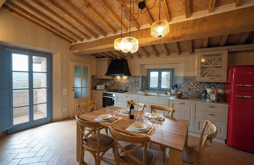 Gambassi Terme Apartment | Apartment surrounded by greenery near San Gimignano and Volterra