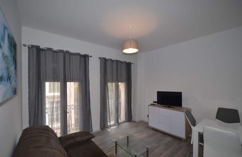 Beaulieu-sur-Mer Apartment | Apartment T Beaulieu-sur-Mer Near sea and town center
