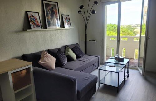 Estanove Apartment | Apartment T2 near the rugby's stadium