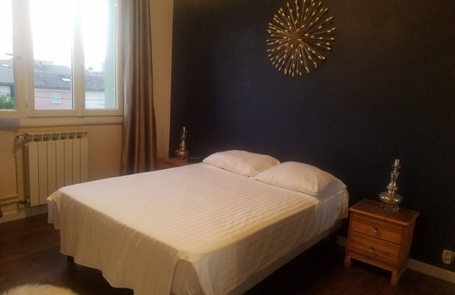 Salon-de-Provence Apartment | Apartment T3/4 - City center - Castle view