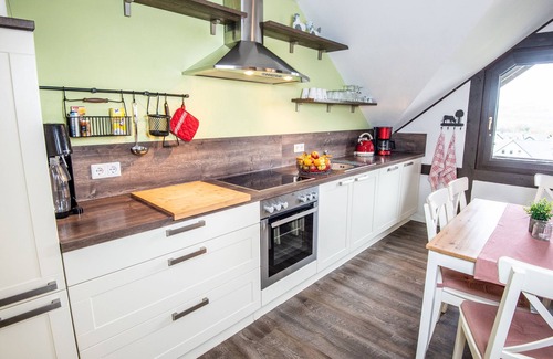 Helden Apartment | Apartment 'Talblick' with Mountain View, Shared Terrace and Wi-Fi
