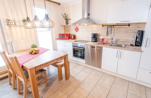 Helden Apartment | Apartment 'Talblick' with Mountain View, Shared Terrace and Wi-Fi