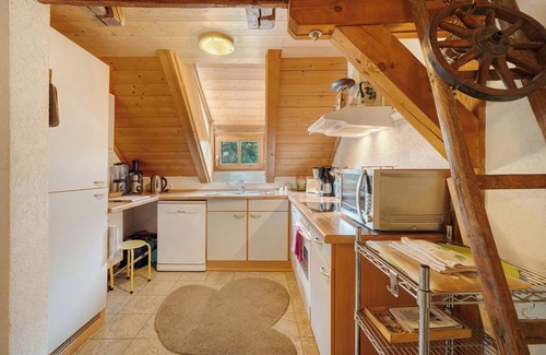 Sankt Georgen im Schwarzwald Apartment | Apartment 'Talblickhof Mit 100 Qm' with Shared Terrace, Shared Garden and Wi-Fi