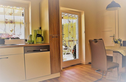 Marktheidenfeld Apartment | Apartment, terrace, hiking, bike path, Main, Spessart, guest house