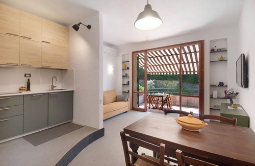 Bonassola Apartment | Apartment 'Terrazza Sivori' with Mountain View, Wi-Fi and Air Conditioning