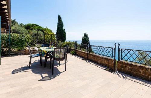 Poggi Apartment | Apartment Terrazzo Panoramica by Interhome