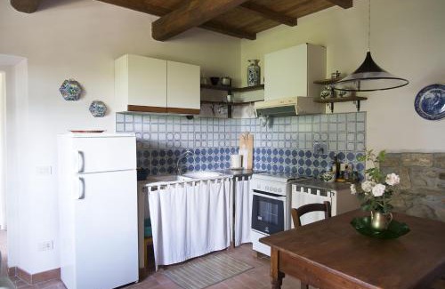 Vicchio Apartment | Apartment the Fireplace a relax oasis near Florence