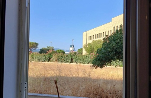 Olbia Apartment | Apartment 'The Lion's Head' with Private Terrace, Wi-Fi and Air Conditioning