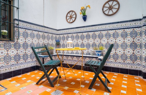 San Vicente Apartment | Apartment 'The Oasis' with Balcony, Wi-Fi and Air Conditioning