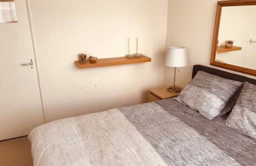 Landen Apartment | Apartment The Ooievaar 10 min from the center of The Hague