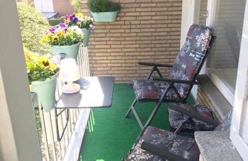 Landen Apartment | Apartment The Ooievaar 10 min from the center of The Hague