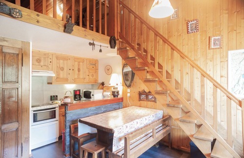 Saint-Jean-de-Sixt Apartment | Apartment 'Tournette' close to Le Grand-Bornand with Mountain View, Balcony
