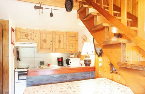 Saint-Jean-de-Sixt Apartment | Apartment 'Tournette' close to Le Grand-Bornand with Mountain View, Balcony