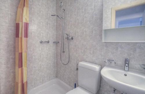 Monteiller Apartment | Apartment Topaze-2 by Interhome