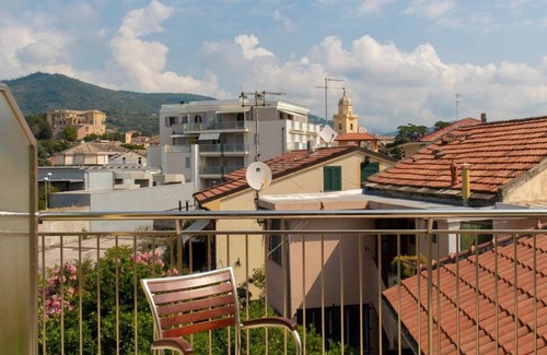 Loano Apartment | Apartment 'Tramontana' with Private Terrace, Wi-Fi and Air Conditioning