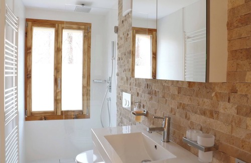 St. Moritz Apartment | Apartment Traviata - Stylish 2-Bedroom Apartment