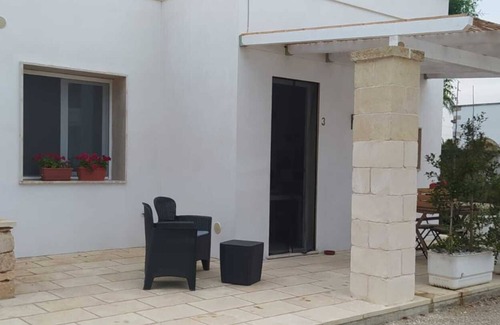 Nardo Apartment | Apartment 'Unità 4' with Shared Garden, Wi-Fi and Air Conditioning