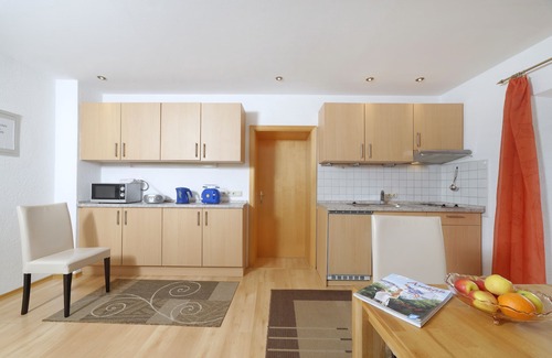 Aschau im Chiemgau Apartment | Apartment VII in the main house 40 sqm with separate bedroom and balcony