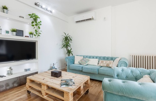 Les Tres Torres Apartment | Apartment 'Via Augusta' with Wi-Fi and Air Conditioning