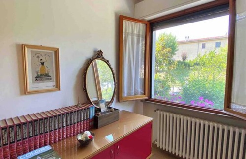 Mondolfo Apartment | Apartment 'Via Verdi 14' with Sea View, Shared Terrace and Wi-Fi