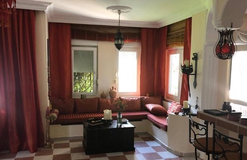 Side House | Apartment / villa in Side with pool close to the center, 500 meters from the beach