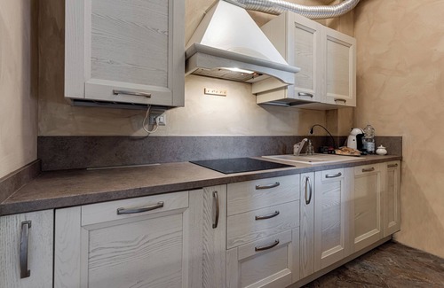 Vinci Apartment | Apartment 'Villa Leonardo - Belle Ferronière' with Shared Garden, Wi-Fi and Air Conditioning