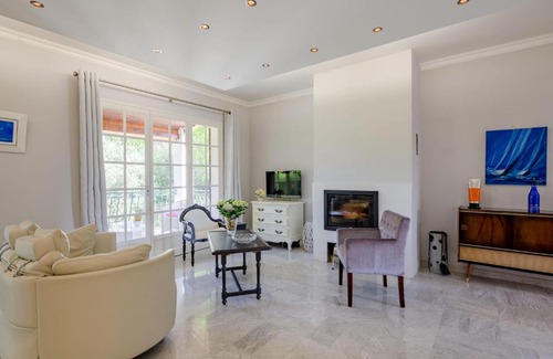 Mouans-Sartoux Apartment | Apartment Villa Manon by Interhome