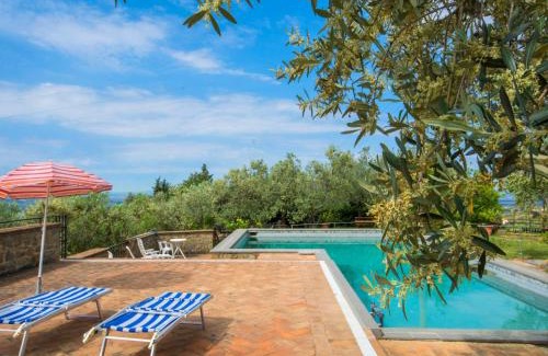 Giugnano Apartment | Apartment Villa Morosi-1 by Interhome