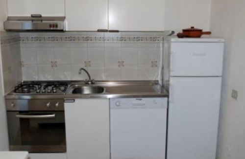 Notteri Apartment | Apartment 'Villa Porto Giunco' with Sea View, Private Terrace and Air Conditioning