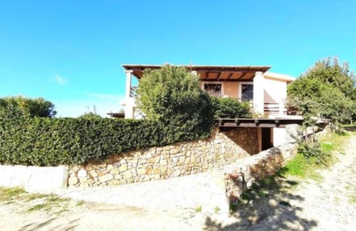 Notteri Apartment | Apartment 'Villa Porto Giunco' with Sea View, Private Terrace and Air Conditioning