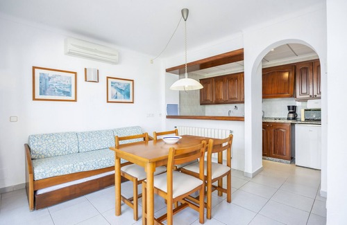 Cala Figuera Apartment | Apartment 'Villa Sirena Vista Jardin' with Wi-Fi and Air Conditioning