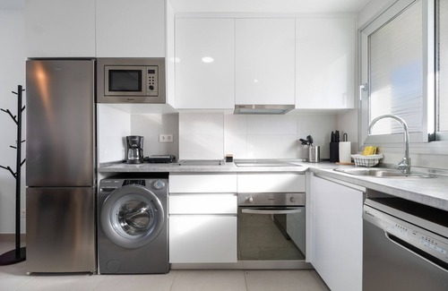 Rota Apartment | Apartment 'Villaflores Home By Staycare' with Private Pool, Wi-Fi and Air Conditioning