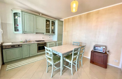 Spotorno Apartment | Apartment "Villetta My Sea" with Sea View and Wi-Fi