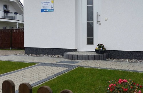 Ueckeritz Apartment | Apartment Voss with terrace - Apartment