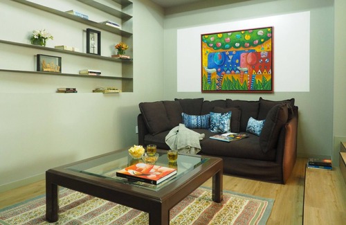 Zona Rosa House | Apartment w/Salon-Bar & Balcony - Near the Angel