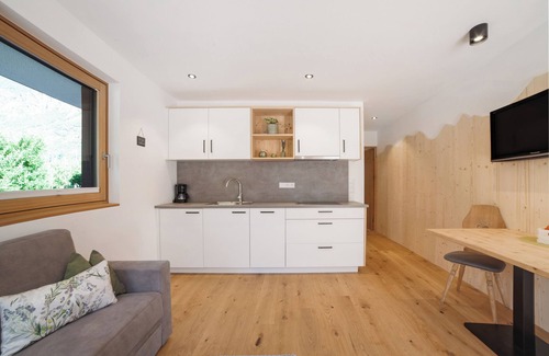 Castelbello-Ciardes Apartment | Apartment "Waalhof Ferienwohnung Gala" with Mountain View, Shared Garden & Wi-Fi