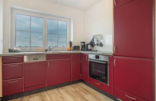 Waggershausen Apartment | Apartment 'Waldblick' with Shared Terrace, Shared Garden and Wi-Fi