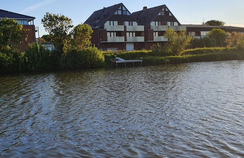 Norderhafen Apartment | Apartment 'Watt'n Utsicht' with Sea View, Balcony and Wi-Fi