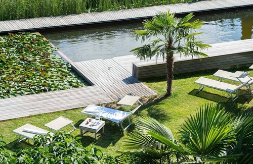 Lana Apartment | Apartment "Weinsepphof 1" with Mountain View, Pool, Wi-Fi, Garden & Balcony