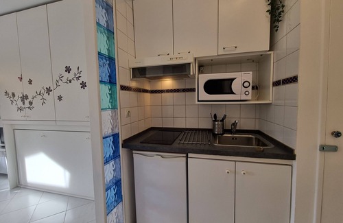 Villeneuve Loubet Beach Apartment | Apartment with large terrace 1 min from the beach!