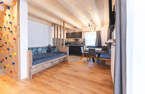Sesto Apartment | Apartment 'Wiese' with Mountain View, Private Terrace and Wi-Fi