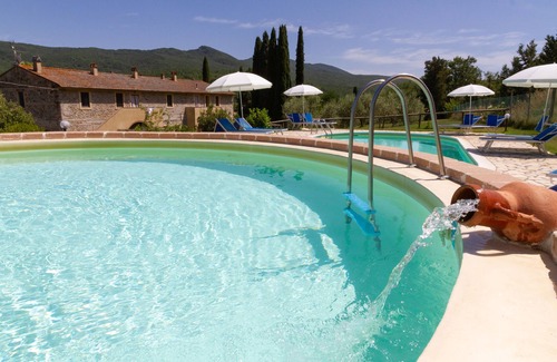 Chianni House | Apartment with one bedroom, kitchen, bathroom Garden and shared pool