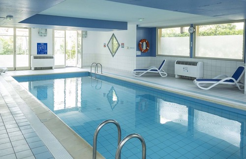 Bergheim Apartment | Apartment with a dishwasher on a quiet place.