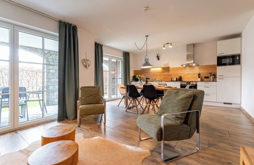 Piesendorf Apartment | Apartment with a shared sauna and a gym