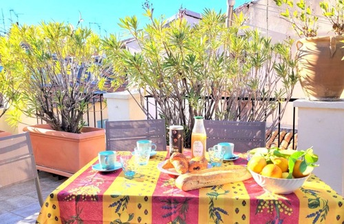 Old Town Apartment | Apartment with character - 2 bedrooms - 2 bathrooms - AC - Terrace - Old Nice