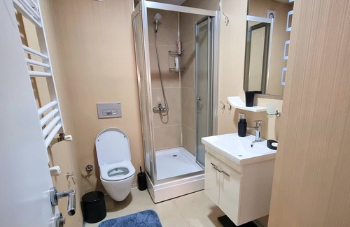 Kagithane Apartment | Apartment with City View 4