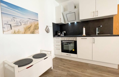 Sahlenburg Apartment | Apartment with cozy furnishings, 5 min. to the beach - Nige Ooge