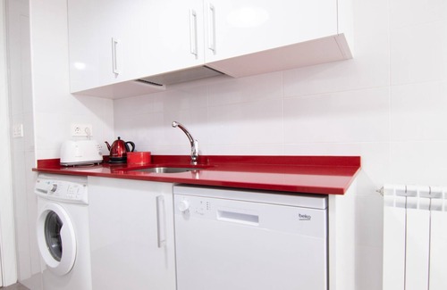 Zumaia Apartment | Apartment with garage included 5m walk from the center